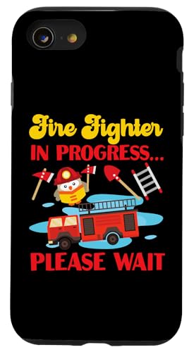 Feuerwehrmann in Bearbeitung. Bitte warten Sie auf Kinder Hülle für iPhone SE (2020) / 7 / 8 von Cute Fire Fighter Designs For Girls And Boys