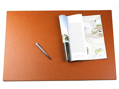 DELMON VARONE - Personalisierbare Schreibtischunterlage XXL aus veganem PU Kunstleder Braun, Rutschfeste Echtleder Schreibunterlage abwischbar, Schreibtisch Unterlage geeignet als Mousepad, 65x45 cm DELMON VARONE - Personalisierbare Schreibtischunterlage XXL aus veganem PU Kunstleder Braun, Rutschfeste Echtleder Schreibunterlage abwischbar, Schreibtisch Unterlage geeignet als Mousepad, 65x45 cm von DELMON VARONE - FINE LEATHERGOODS MADE IN GERMANY