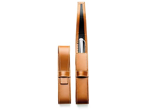 DELMON VARONE - Personalisierbares Schreibgeräteetui Premium Cambridge Top Grain Leder Braun, Stifte Etui mit Verschlusslasche für 1 Schreibgerät, Schreibetui mit Gravur & Namen für Kugelschreiber von DELMON VARONE - FINE LEATHERGOODS MADE IN GERMANY