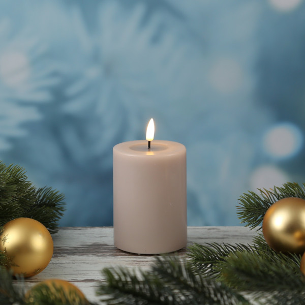 LED Stumpenkerze MIA - Echtwachs - realistische 3D Flamme - H: 10cm... von DELUXE Homeart