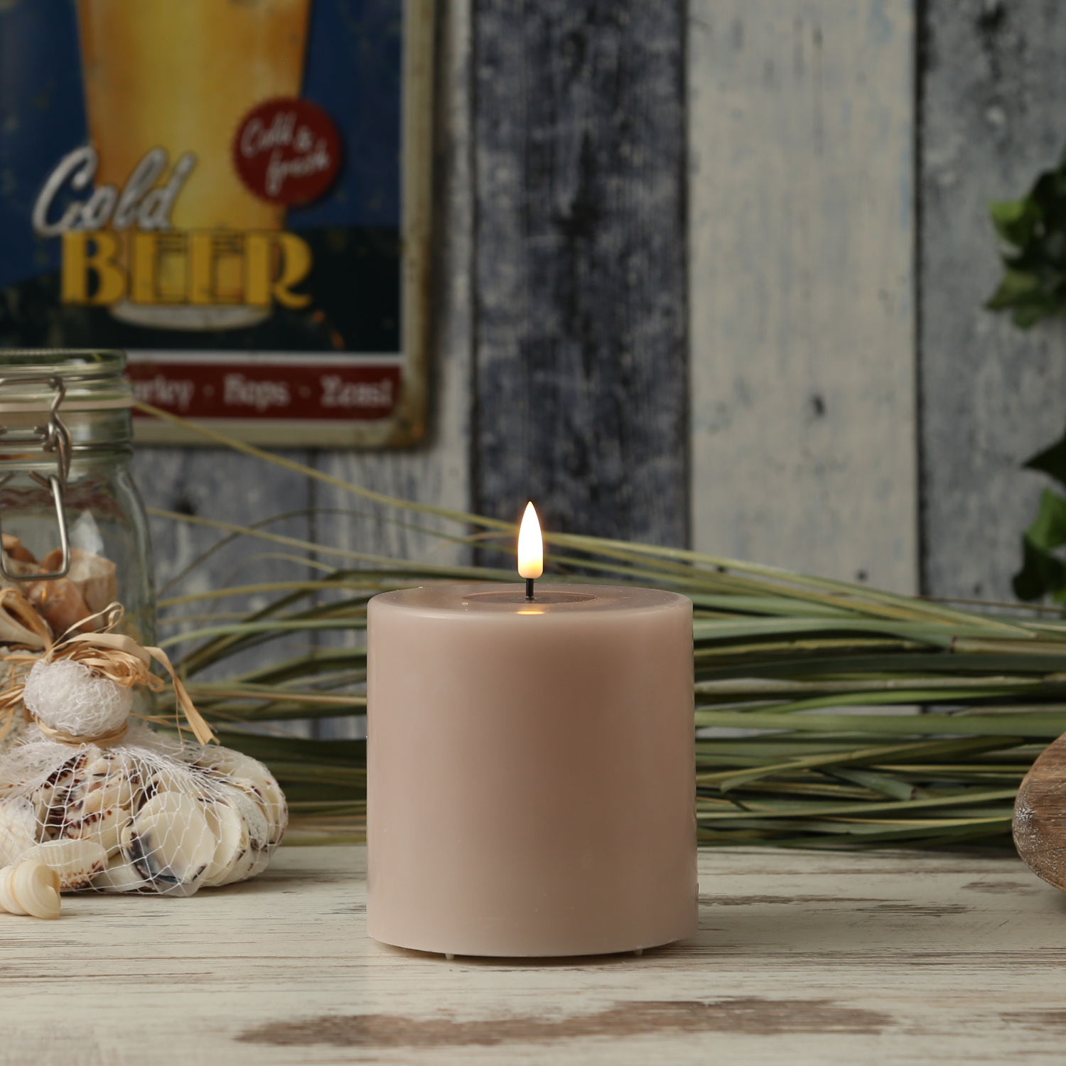 LED Stumpenkerze MIA - Echtwachs - realistische 3D Flamme - H: 10cm... LED Stumpenkerze MIA - Echtwachs - realistische 3D Flamme - H: 10cm... von DELUXE Homeart