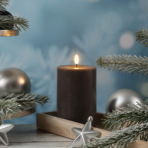 LED Stumpenkerze MIA - Echtwachs - realistische 3D Flamme - H: 15cm... von DELUXE Homeart