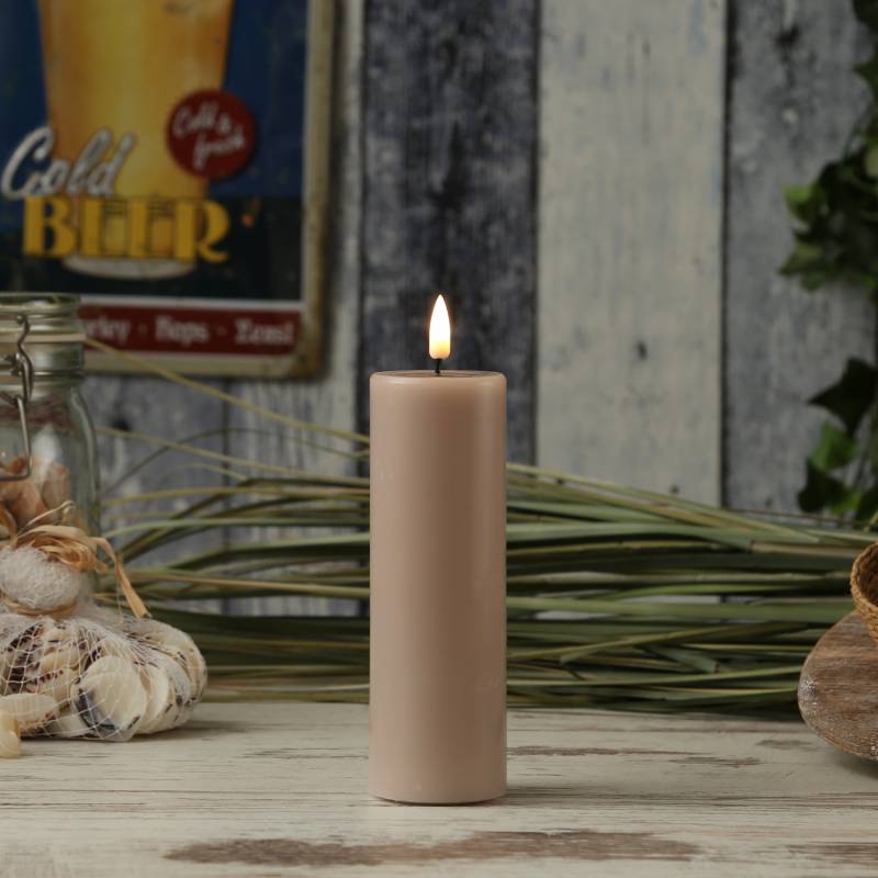 LED Stumpenkerze MIA - Echtwachs - realistische 3D Flamme - H: 15cm... von DELUXE Homeart