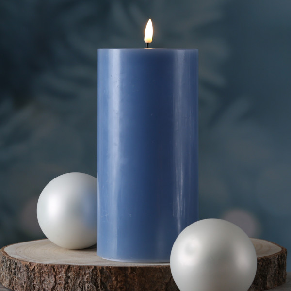 LED Stumpenkerze MIA - Echtwachs - realistische 3D Flamme - H: 20cm... von DELUXE Homeart