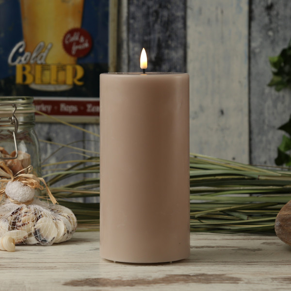 LED Stumpenkerze MIA - Echtwachs - realistische 3D Flamme - H: 20cm... von DELUXE Homeart