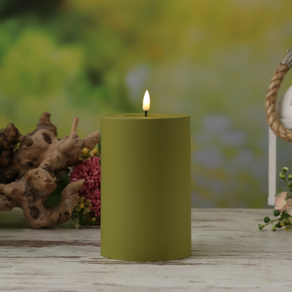 LED Stumpenkerze MIA - Kunststoff - 3D Flamme - H: 15cm - D: 10cm -... von DELUXE Homeart