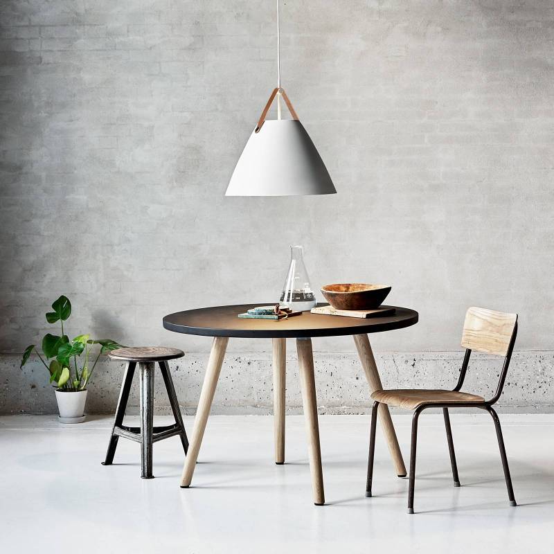 Hängeleuchte Strap mit Metallschirm Ø 48cm weiß von DFTP by Nordlux