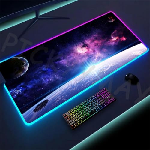 DIWUCXCA RGB Mousepad Universe Design beleuchtet große XXL Mausmatten Backbeleuchtung Schreibtischmatte Alle -Mäuse(SPA001 (2)) von DIWUCXCA