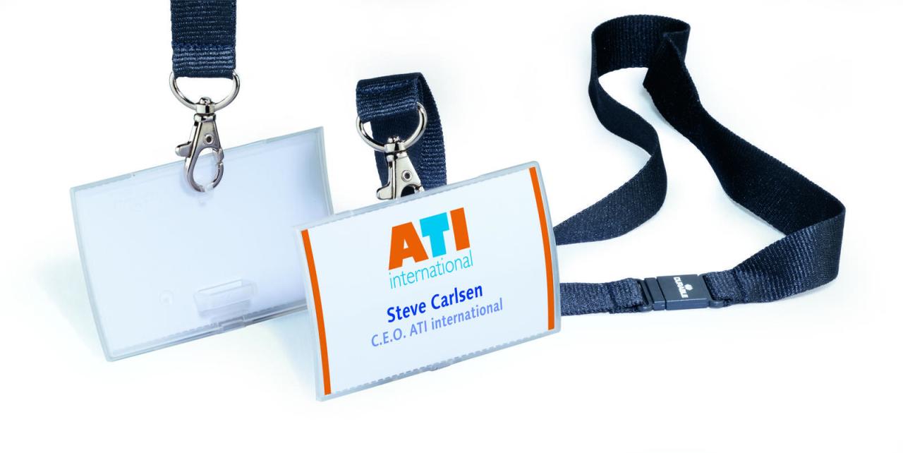DURABLE Click Fold Namensschilder transparent 9 cm x 5.4 cm DURABLE Click Fold Namensschilder transparent 9 cm x 5.4 cm von DURABLE