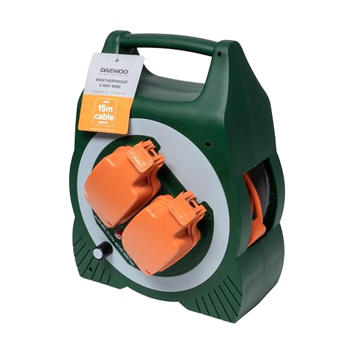 Daewoo Wetterfeste Verlängerungsrolle, 15 m, 2 Steckdosen, Outdoor-Kabeltrommel mit Sicherheitsabdeckung, Thermoaussparung und Tragegriff, robuste Stromtrommel für Garten, Garage, Camping, Heimwerken von Daewoo