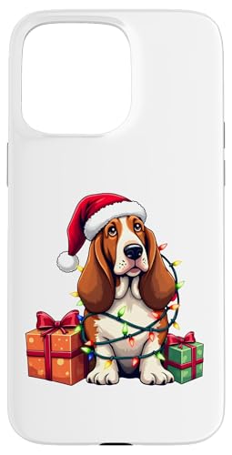 Basset Hound verpackt in Weihnachtsbeleuchtung mit Weihnachtsmannmütze Hülle für iPhone 15 Pro Max von Danea's Gifts for Basset Hound Owners