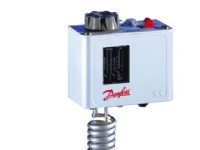 Danfoss KP62 Thermostat -30-15 gr, Auto, SPDT, Raumfühler, 40x30 mm, IP30 von Danfoss