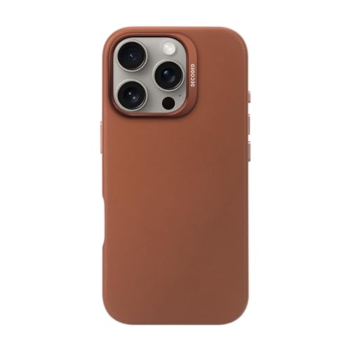 Decoded Lederhülle für iPhone 16 Pro, MagSafe-kompatible Hülle, Aus Hochwertigem ECCO-Leder, Hervorragender Fall- und Aufprallschutz, Kratzfeste Handyhülle, Metalltasten, Tan Decoded Lederhülle für iPhone 16 Pro, MagSafe-kompatible Hülle, Aus Hochwertigem ECCO-Leder, Hervorragender Fall- und Aufprallschutz, Kratzfeste Handyhülle, Metalltasten, Tan von Decoded