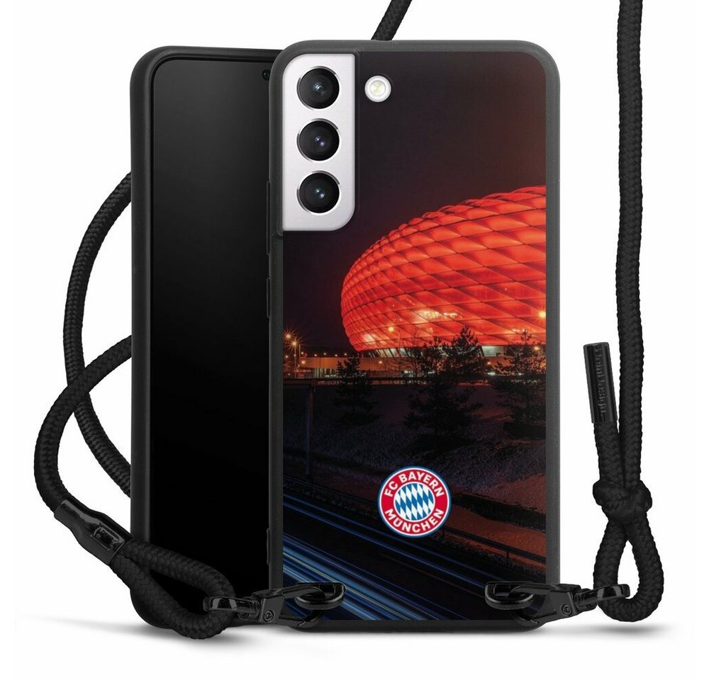 DeinDesign Handyhülle FC Bayern München FCB Stadion Allianz Arena bei Nacht FCB, Samsung Galaxy S22+ Premium Handykette Hülle mit Band Cover mit Kette von DeinDesign