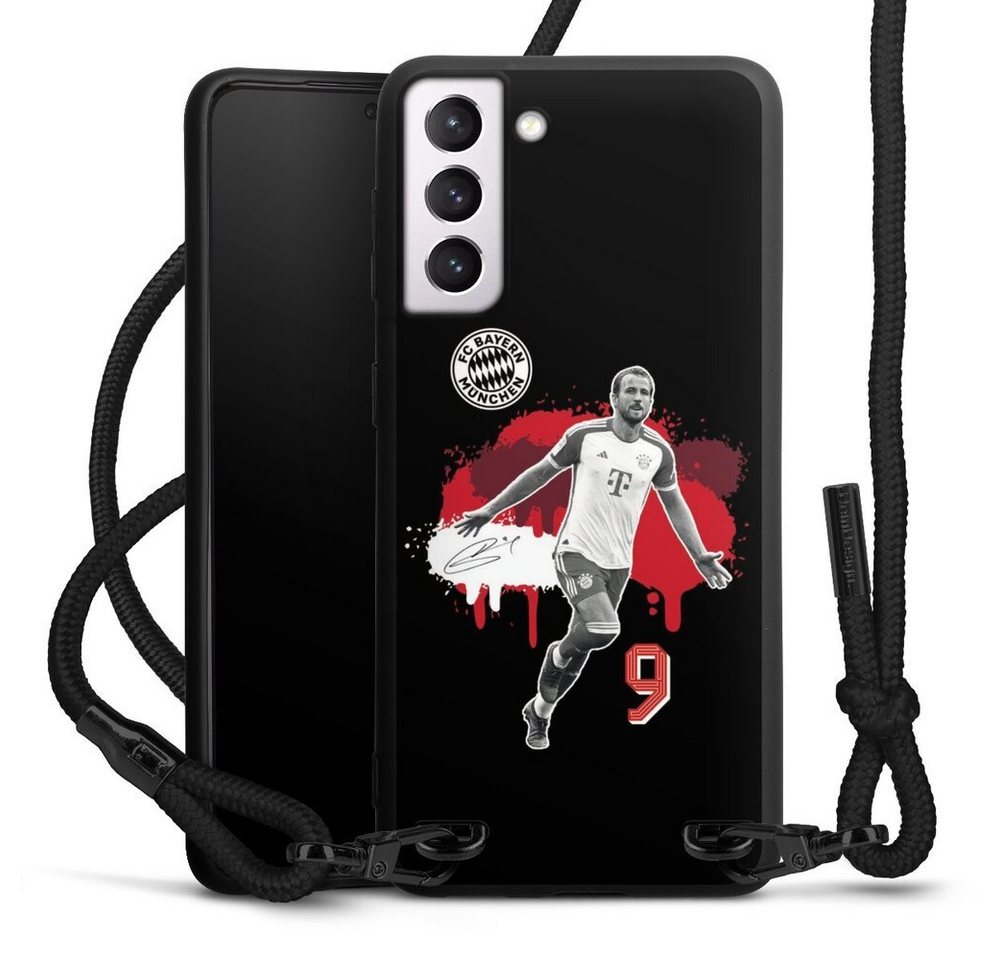 DeinDesign Handyhülle FC Bayern München Harry Kane Offizielles Lizenzprodukt Harry Kane 9, Samsung Galaxy S21 5G Premium Handykette Hülle mit Band von DeinDesign