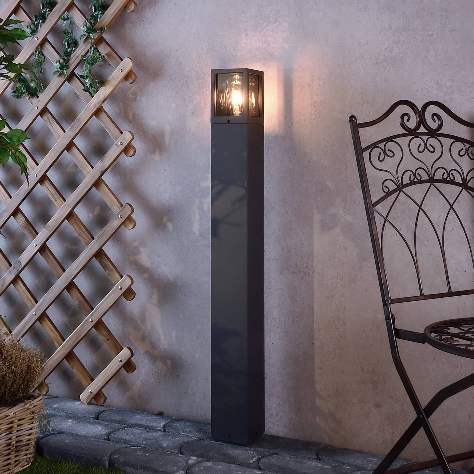 Wegelampe Facado II, Höhe 100 cm, grau/rauch 11 x 11 cm IP65 Wegelampe Facado II, Höhe 100 cm, grau/rauch 11 x 11 cm IP65 von Deko-Light