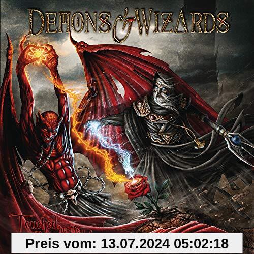 Touched By the Crimson King (Remasters 2019) (Ltd. 2CD Digipak in Slipcase) von Demons & Wizards