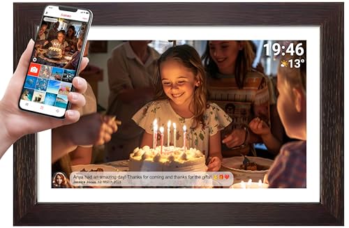 Denver PFF-1543DW Digitaler Wi-Fi Bilderrahmen – 15,6 Zoll Full HD IPS Touchscreen, Integrierte FRAMEO Software, Drahtloses Teilen, Timer-Funktion, Holzrahmen dunkel Denver PFF-1543DW Digitaler Wi-Fi Bilderrahmen – 15,6 Zoll Full HD IPS Touchscreen, Integrierte FRAMEO Software, Drahtloses Teilen, Timer-Funktion, Holzrahmen dunkel von Denver