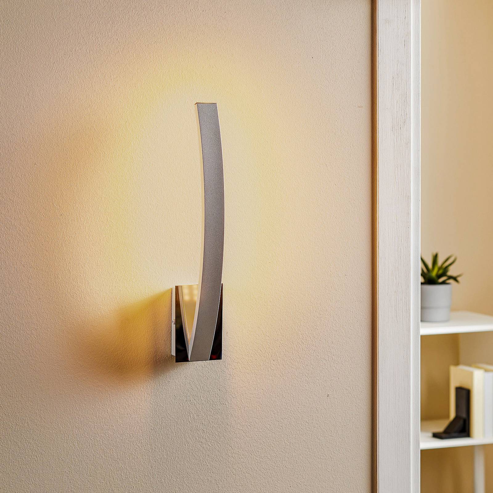 LED-Wandleuchte Umbra indirekt strahlend aluminium LED-Wandleuchte Umbra indirekt strahlend aluminium von Domiluce
