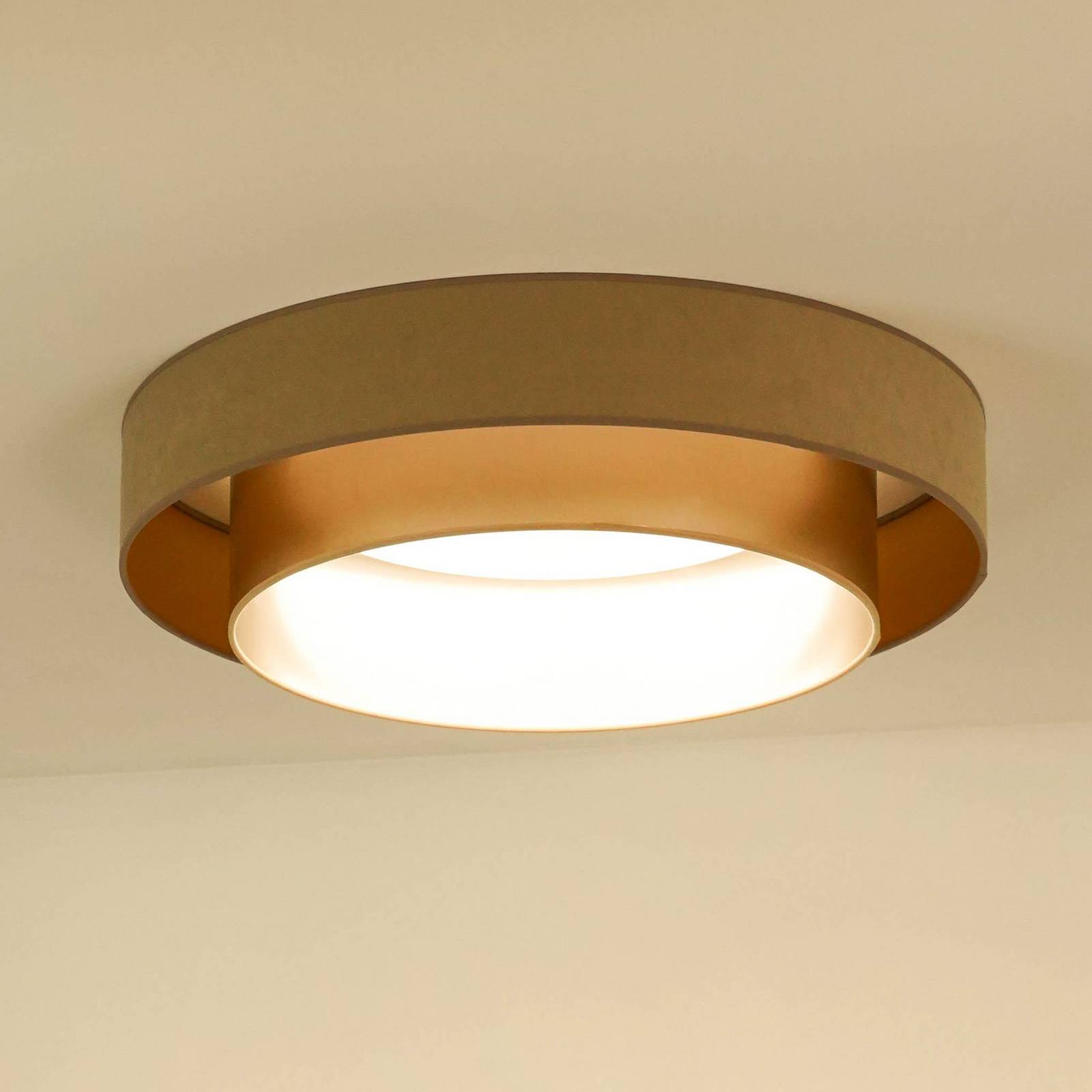 LED-Deckenlampe Luneta, Samt beige/gold, Ø 60 cm, 3-step-dim LED-Deckenlampe Luneta, Samt beige/gold, Ø 60 cm, 3-step-dim von Duolla