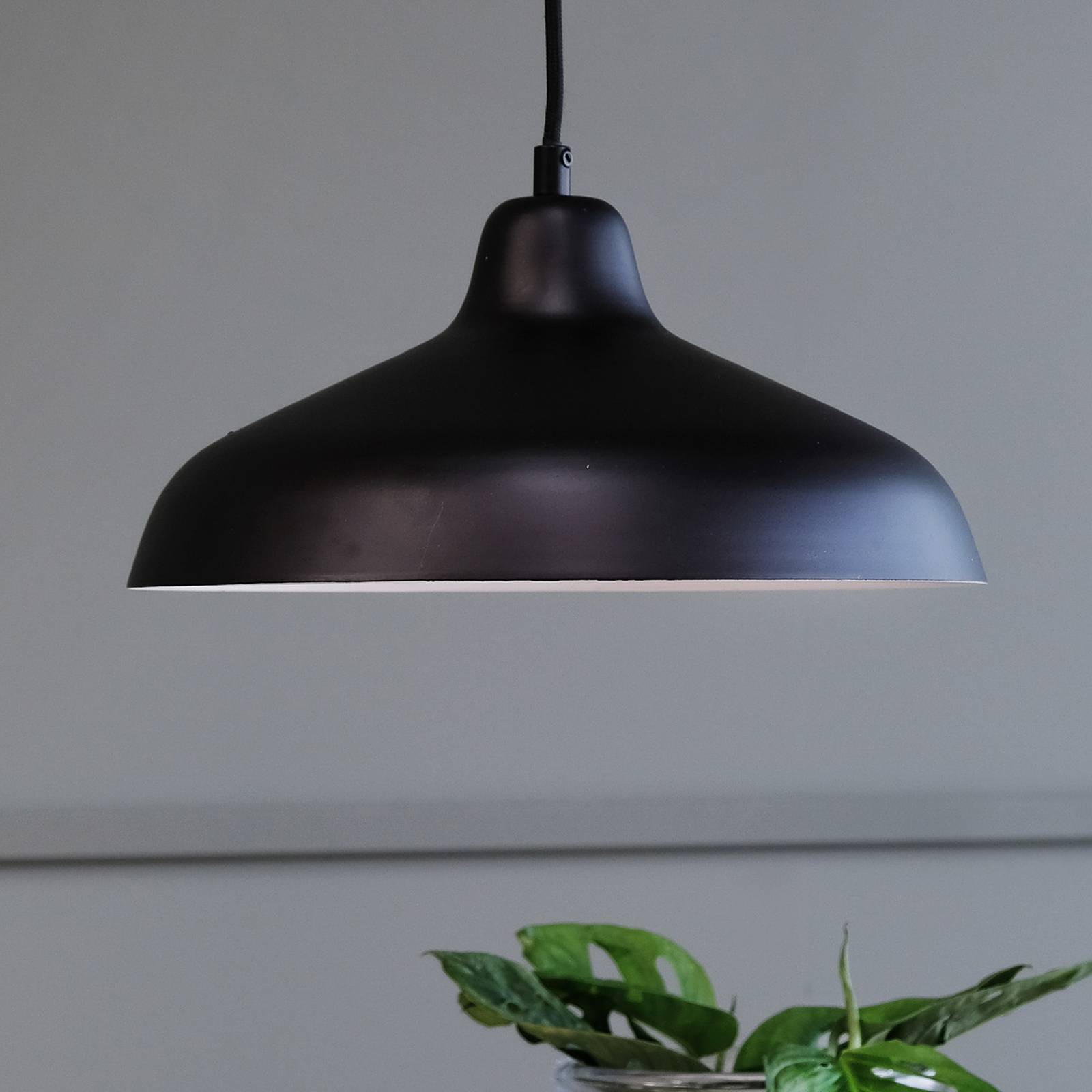 Dyberg Larsen Futura Pendel, schwarz/weiß, Ø 30 cm Dyberg Larsen Futura Pendel, schwarz/weiß, Ø 30 cm von Dyberg Larsen