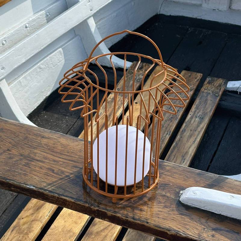 Dyberg Larsen LED-Akku-Tischlampe Basket, terracotta, Metall von Dyberg Larsen