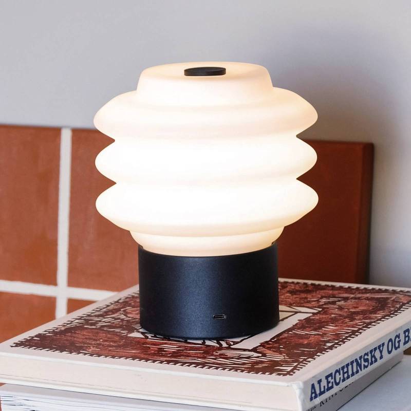 Dyberg Larsen LED-Akku-Tischlampe Diva, weiß/schwarz von Dyberg Larsen