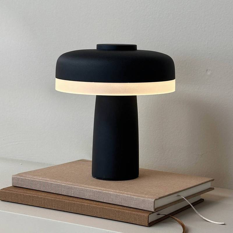 Dyberg Larsen LED-Akku-Tischlampe Porter, schwarz, 16 cm von Dyberg Larsen