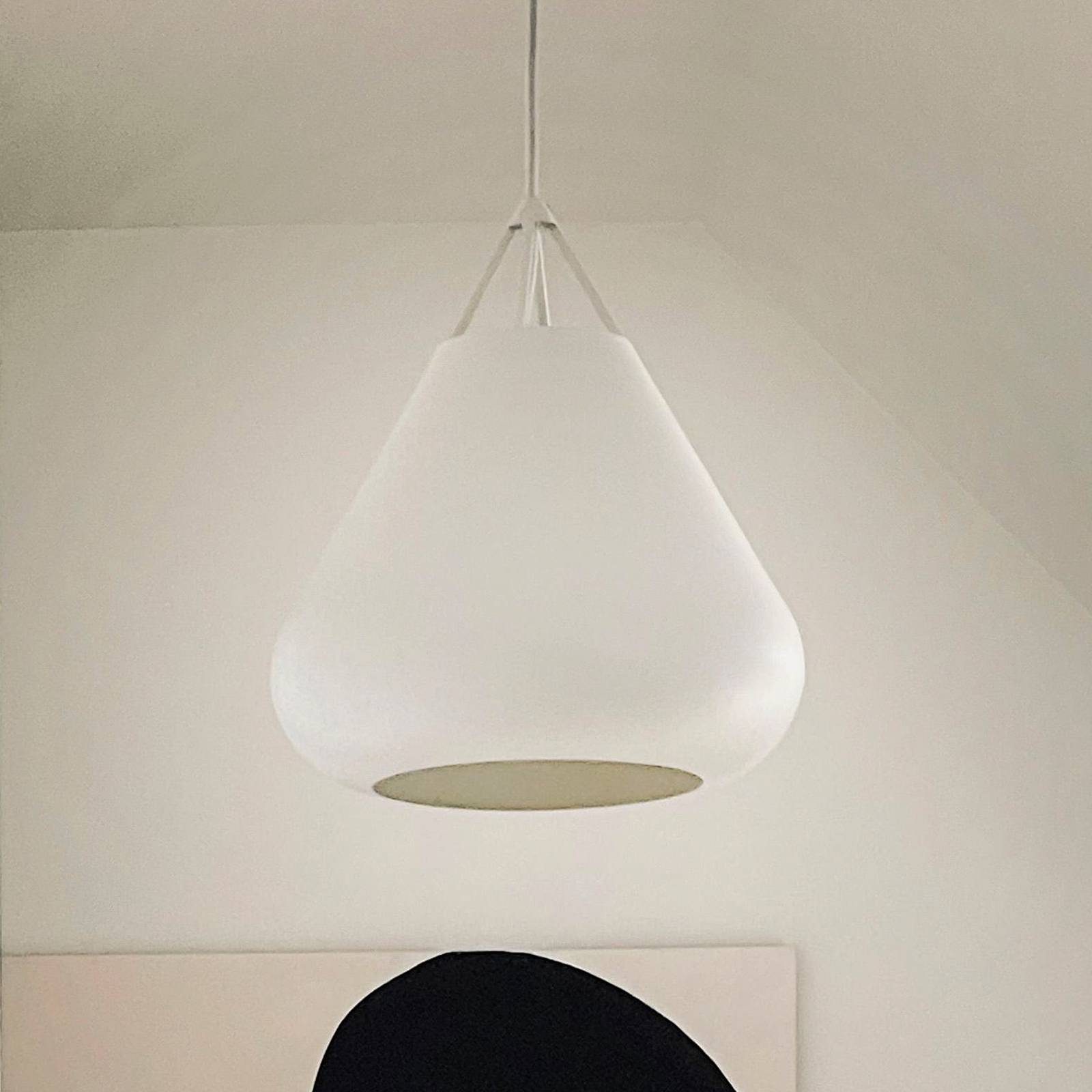 Dyberg Larsen Pendellampe Volta, weiß, Ø 26 cm, Metall Dyberg Larsen Pendellampe Volta, weiß, Ø 26 cm, Metall von Dyberg Larsen