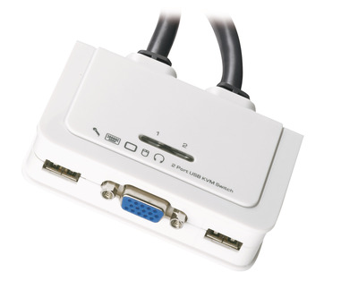 2-Port KVM VGA-USB-Audio mit Kabelsätzen -- 2x0,9 m von EFB ELEKTRONIK