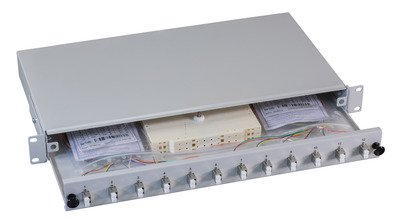 Spleißbox 1 HE LC 9/125µm OS2 ausziehbar -- 24 Pigtails/12 Kuppl. von EFB ELEKTRONIK