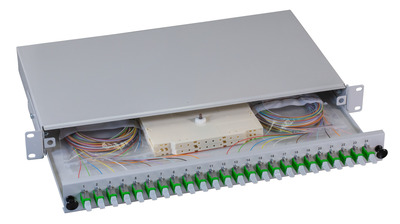 Spleißbox E2000©-APC 9/125µm OS2  -- ausziehbar 24 Pigtails/24 Kuppl. von EFB ELEKTRONIK