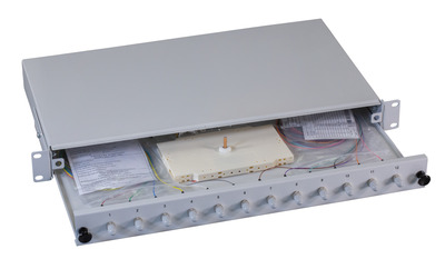 Spleißbox ST 50/125µm OM4 ausziehbar 12  -- Pigtails/12 Kuppl. von EFB ELEKTRONIK