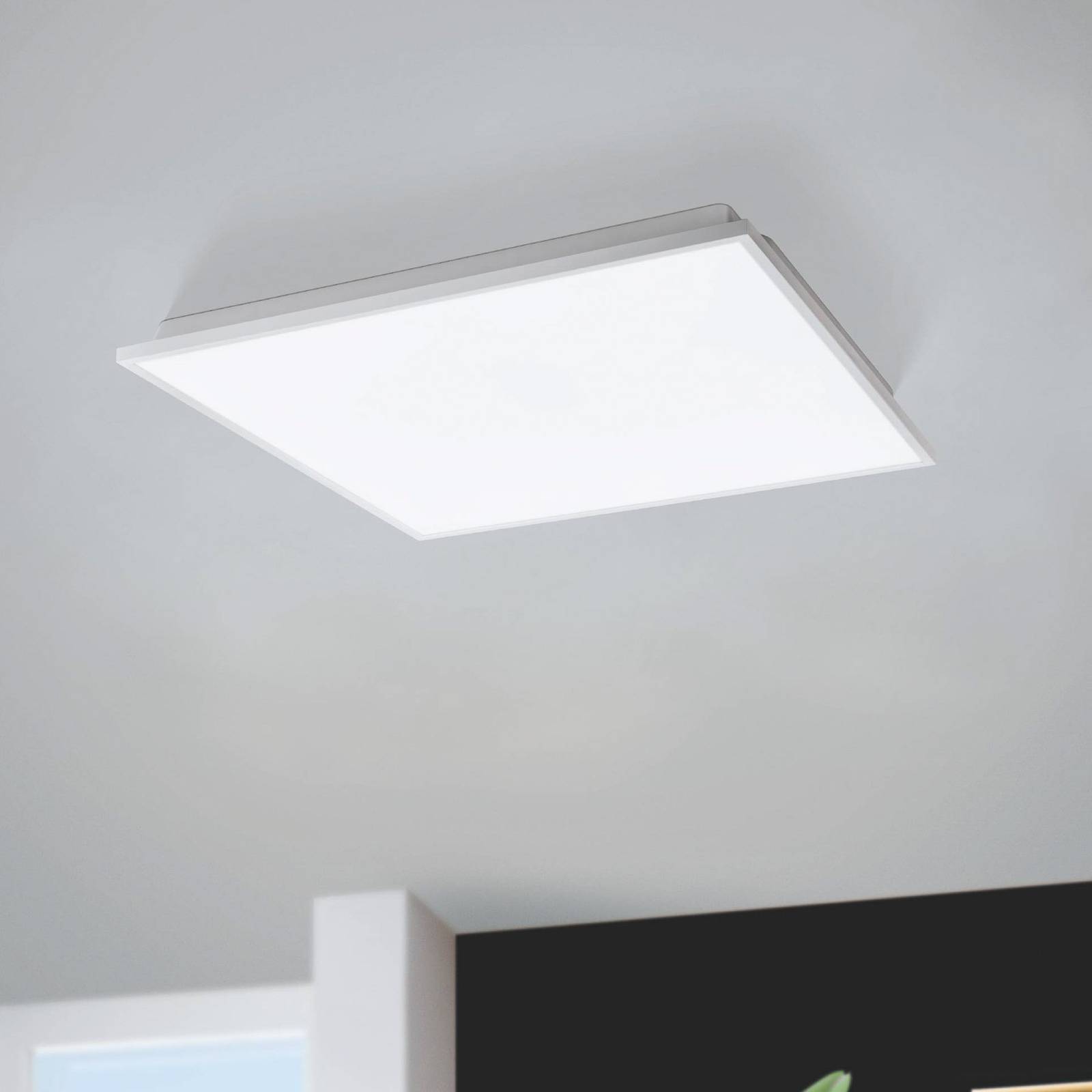 EGLO connect Herrora-Z Deckenlampe weiß, 45x45cm EGLO connect Herrora-Z Deckenlampe weiß, 45x45cm von EGLO connect