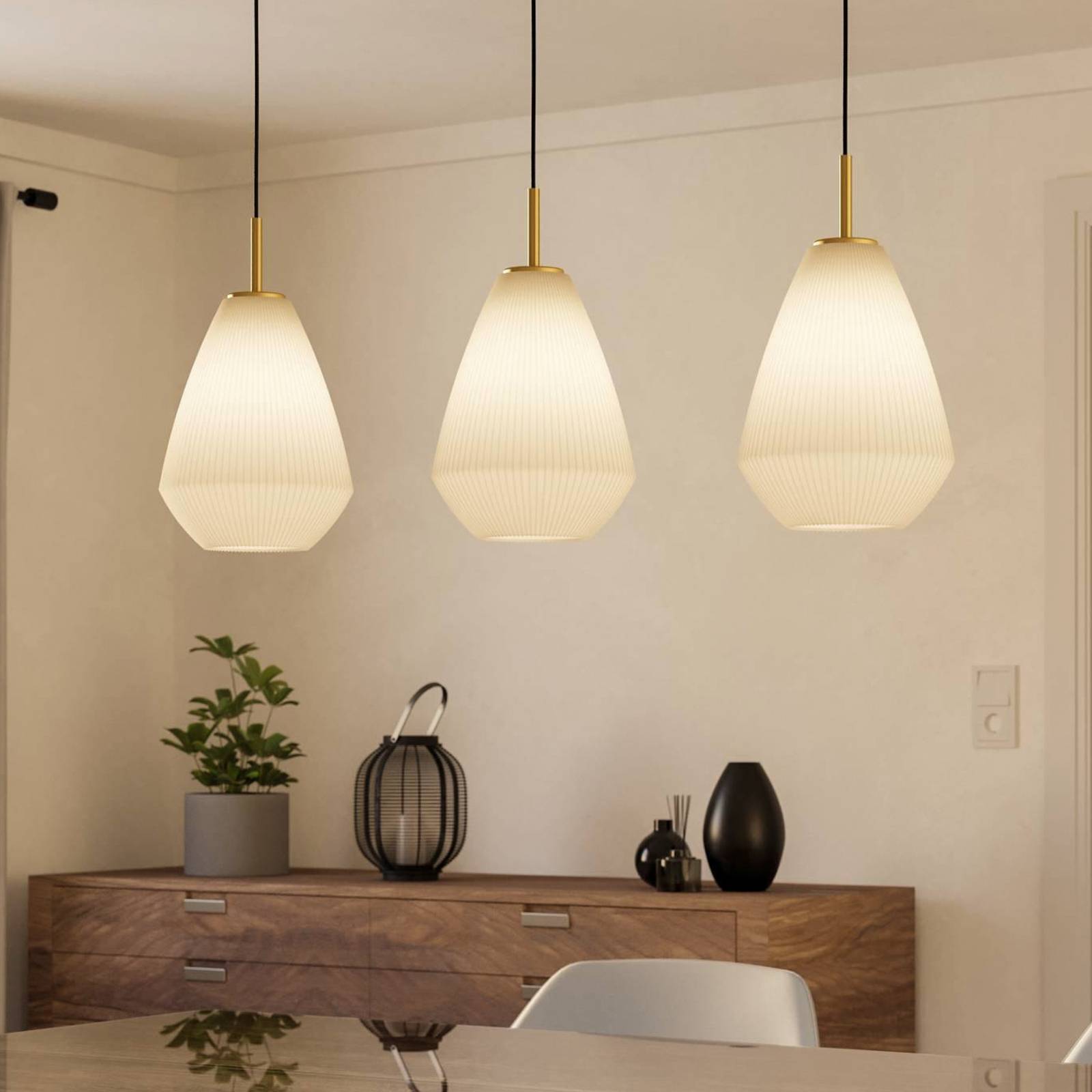 Hängelampe Caprarola, Länge 90 cm, sandfarben, 3-flg., Glas Hängelampe Caprarola, Länge 90 cm, sandfarben, 3-flg., Glas von EGLO
