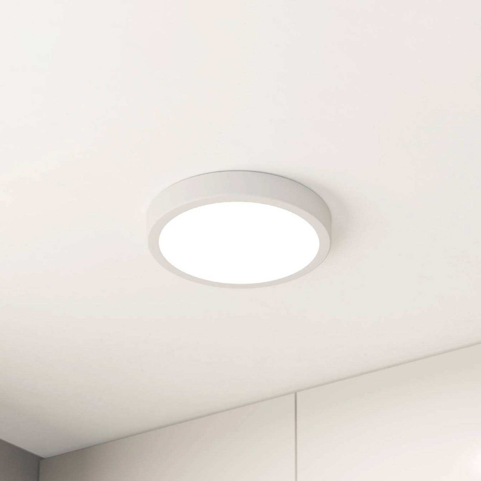 LED-Deckenlampe Fueva 5 IP44 3000K weiß Ø21cm LED-Deckenlampe Fueva 5 IP44 3000K weiß Ø21cm von EGLO