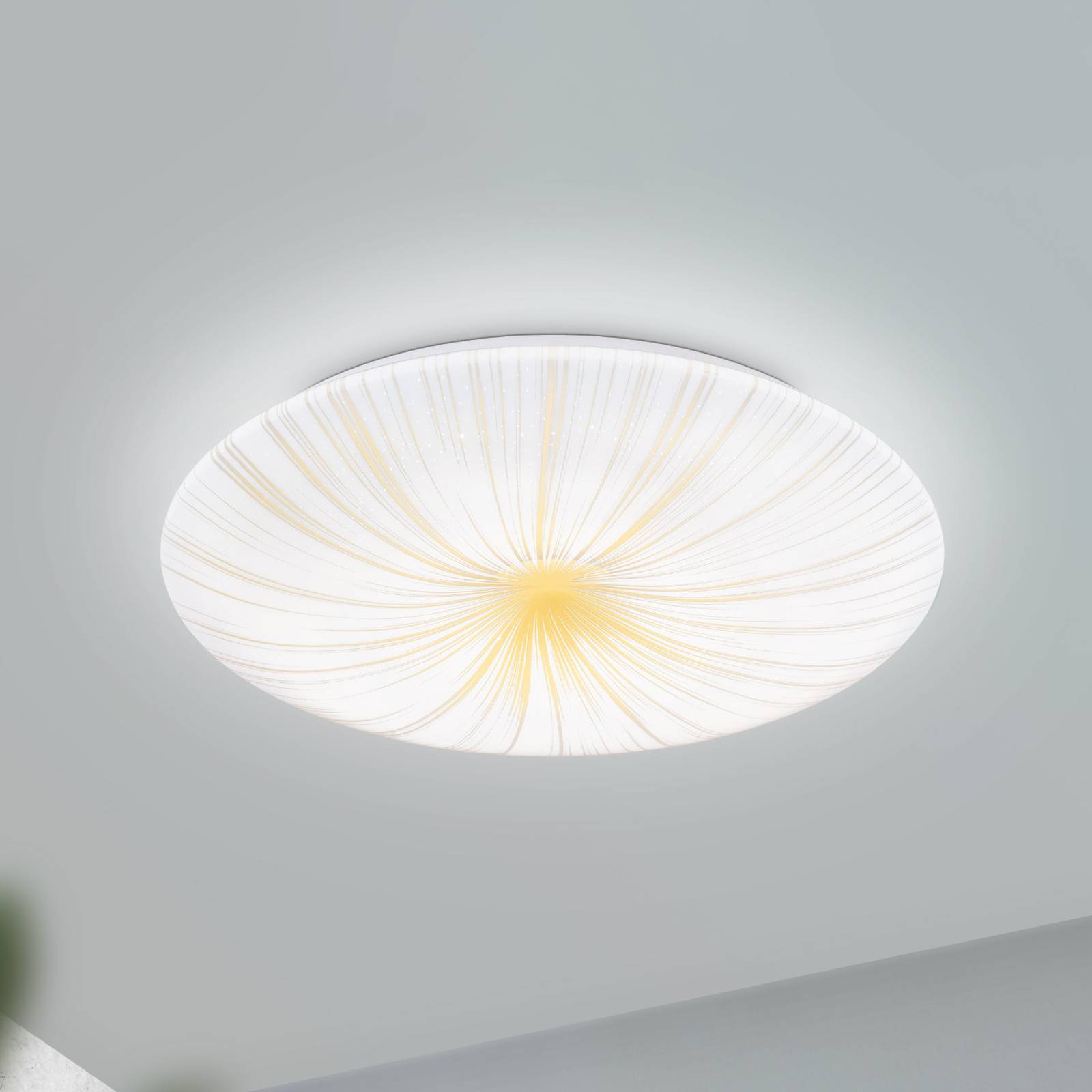 LED-Deckenleuchte Nieves 1 im Strahlendesign Ø31cm LED-Deckenleuchte Nieves 1 im Strahlendesign Ø31cm von EGLO