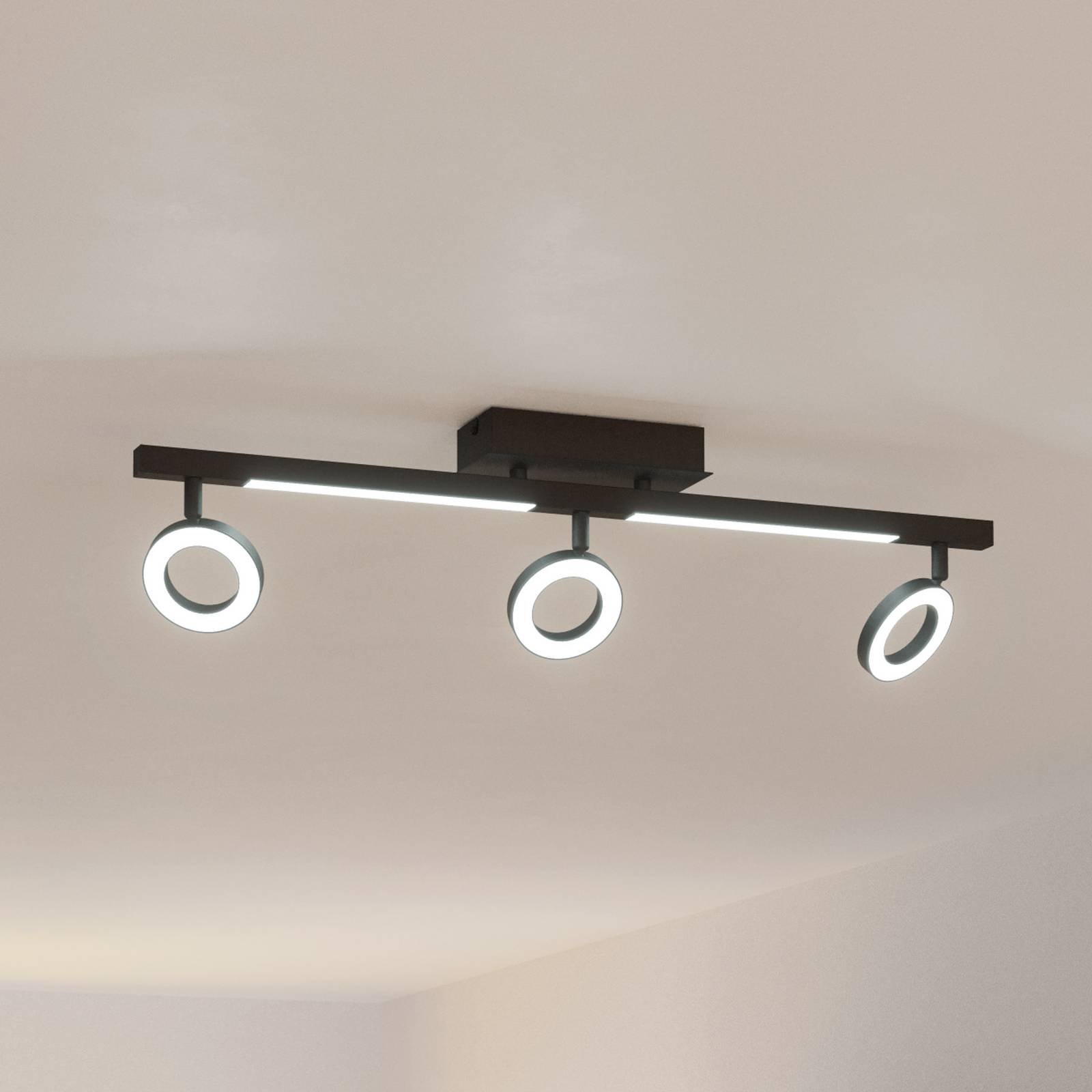 LED-Deckenspot Cardillio 2 schwarz mit drei Ringen LED-Deckenspot Cardillio 2 schwarz mit drei Ringen von EGLO