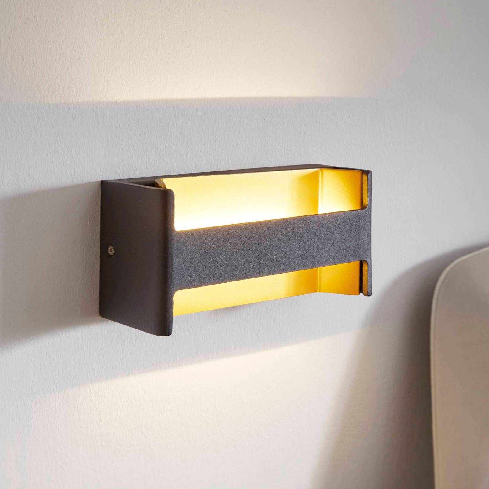 LED-Wandlampe Feloniche in Schwarz/Gold LED-Wandlampe Feloniche in Schwarz/Gold von EGLO