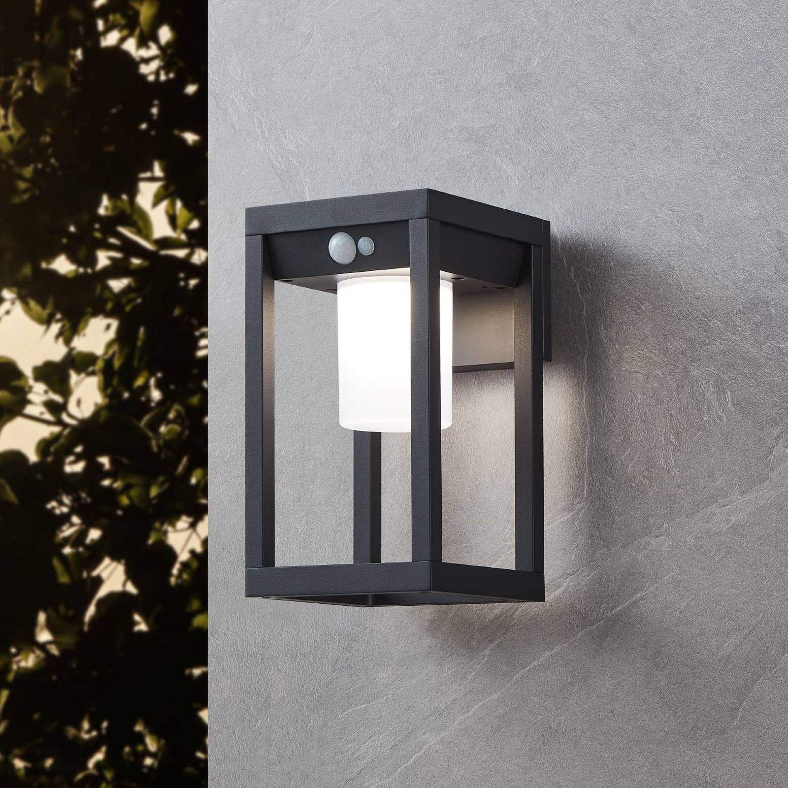 Solar-LED-Außenwandleuchte Martano mit Sensor Solar-LED-Außenwandleuchte Martano mit Sensor von EGLO