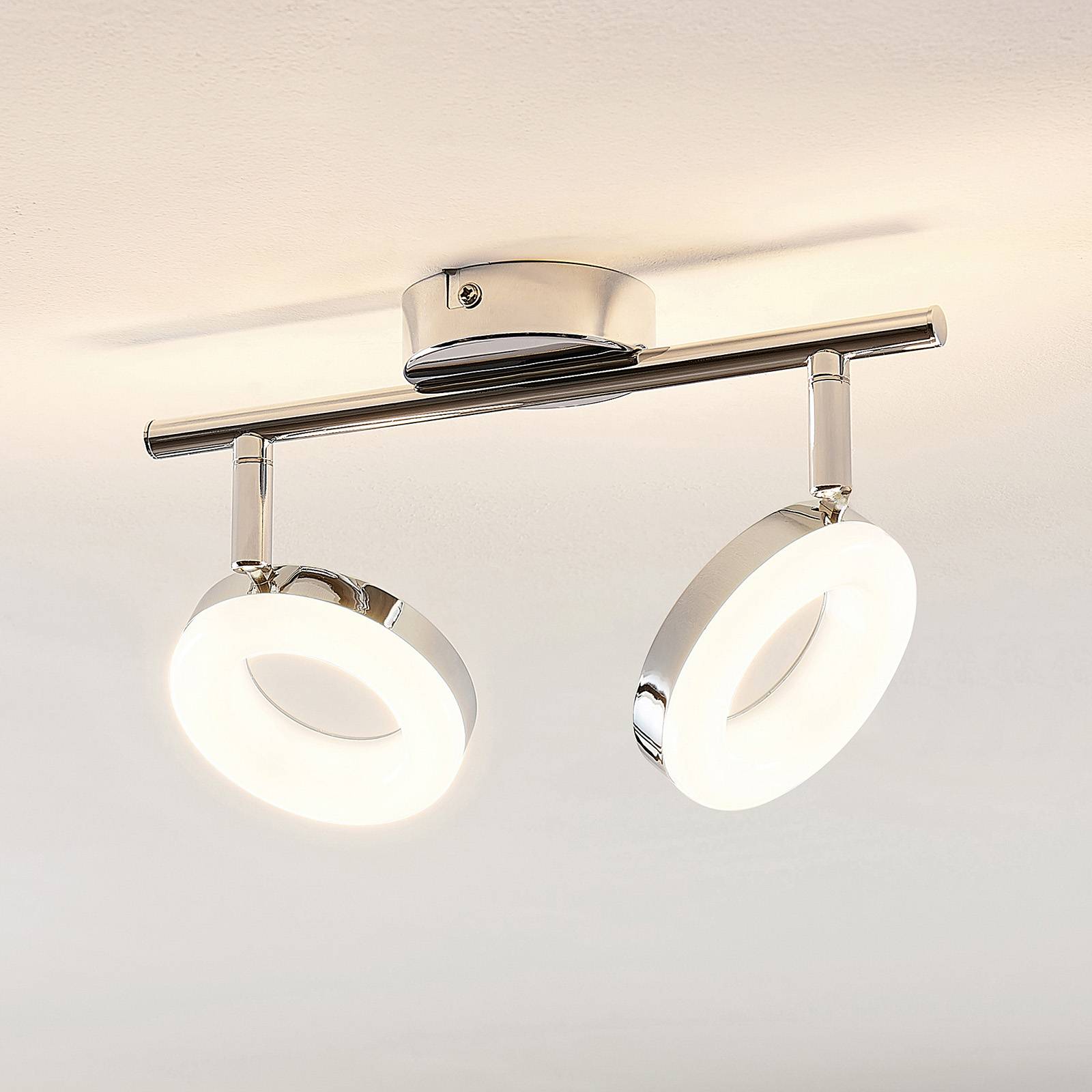 ELC Tioklia LED-Deckenleuchte, chrom, zweiflammig ELC Tioklia LED-Deckenleuchte, chrom, zweiflammig von ELC