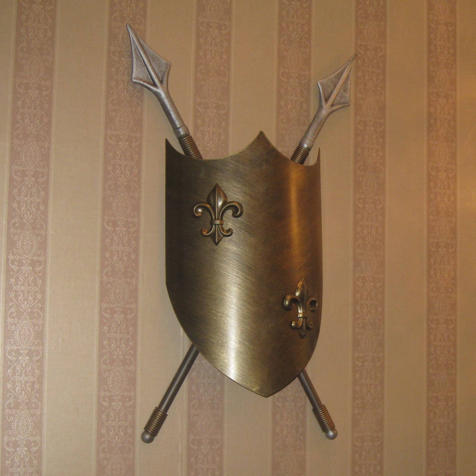 Indirekt strahlende Wandleuchte Crusader Indirekt strahlende Wandleuchte Crusader von ELSTEAD