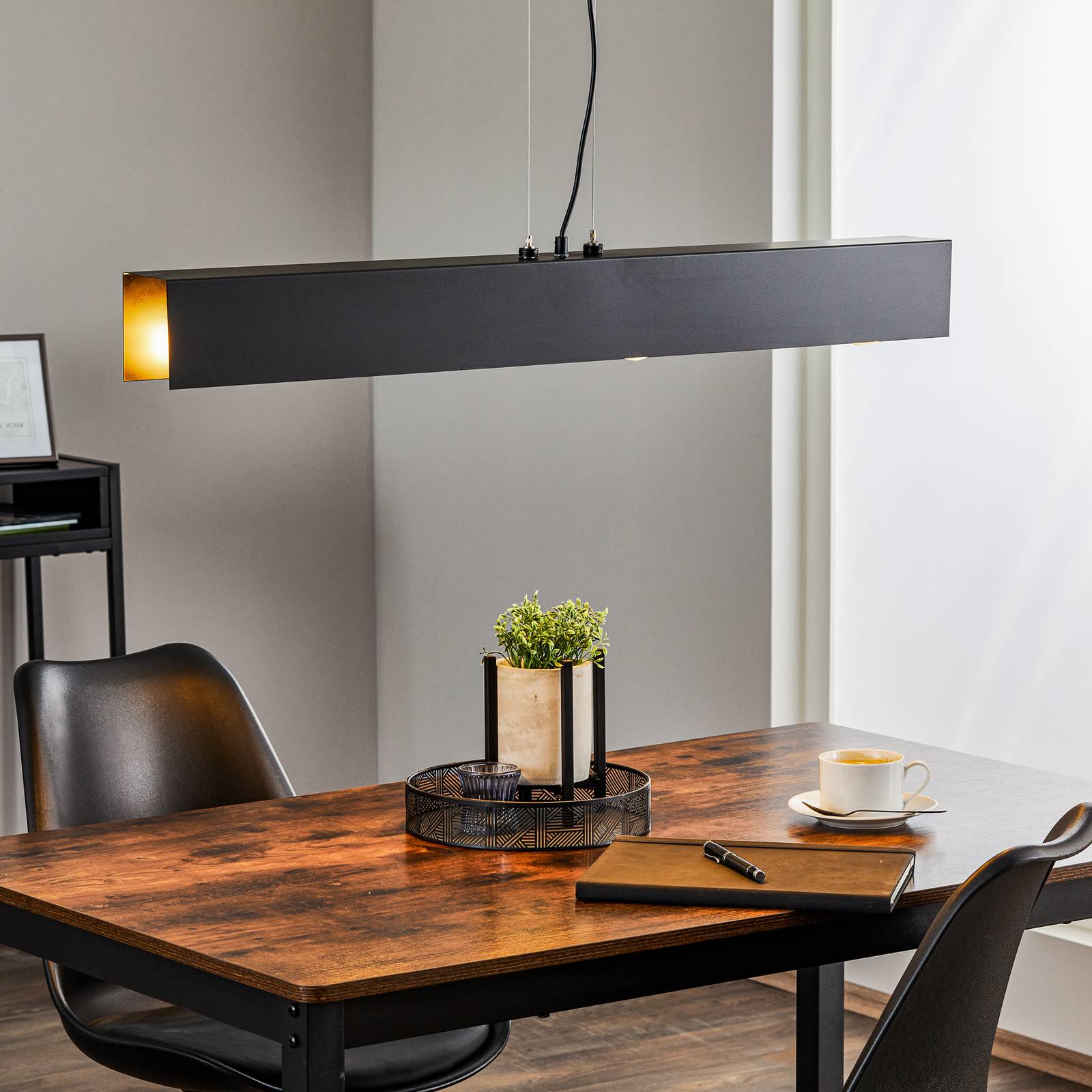 Hängeleuchte Gentor 4, Länge 96 cm in Schwarz von EMIBIG LIGHTING