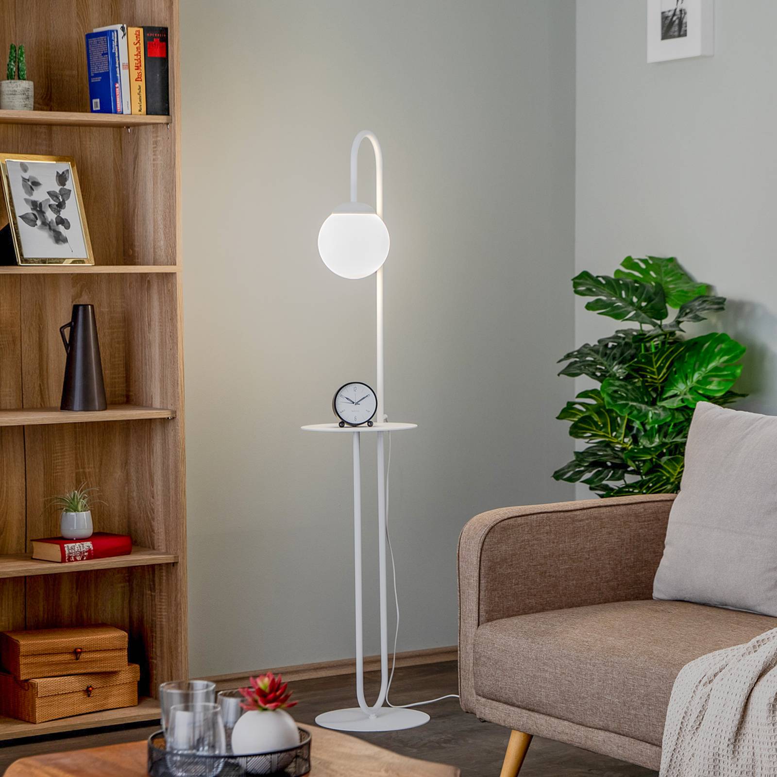 Stehleuchte Bari, weiß, Metall, Glas Stehleuchte Bari, weiß, Metall, Glas von EMIBIG LIGHTING