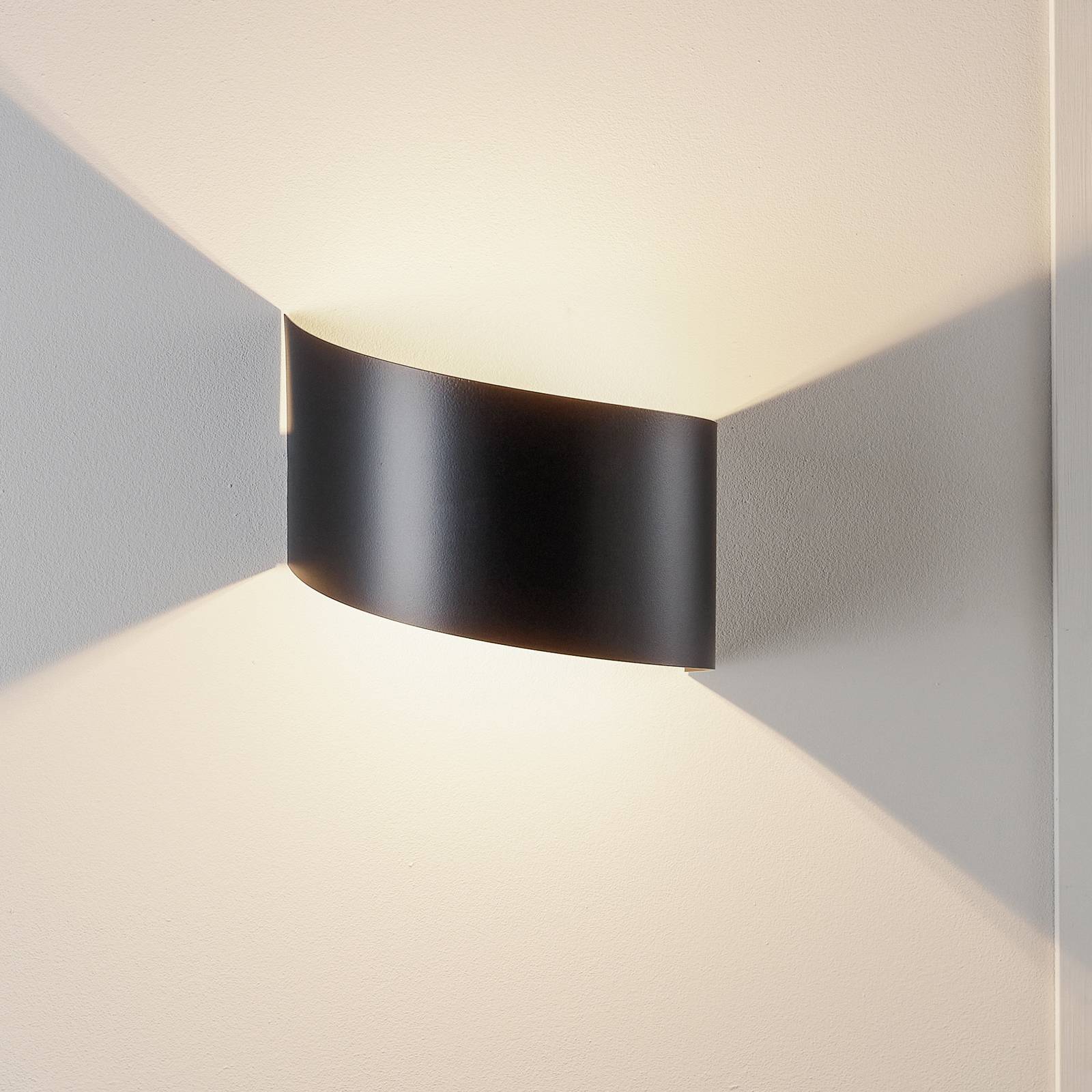 Wandleuchte Vero aus lackiertem Stahl, schwarz von EMIBIG LIGHTING