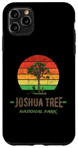 Vom Joshua Tree Nationalpark, vom Wanderer bei Sonnenuntergang in der Wüste inspiriert Hülle für iPhone 11 Pro Max von ENDU Designs - Hiker Backpacker Inspired Apparel