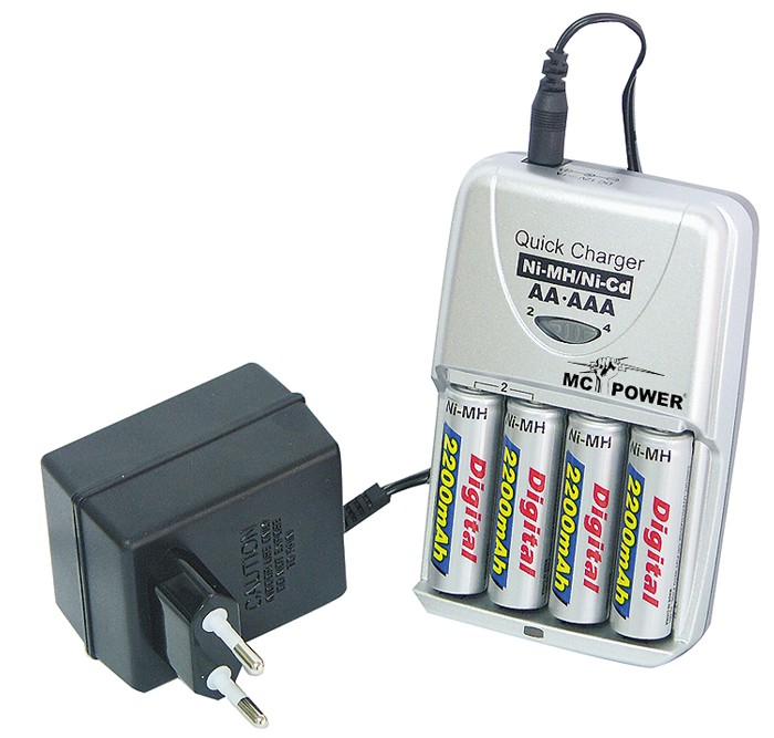 Akku-Ladegerät V-2200 turbo incl. 4x 2200 mAh Akkus von ETT