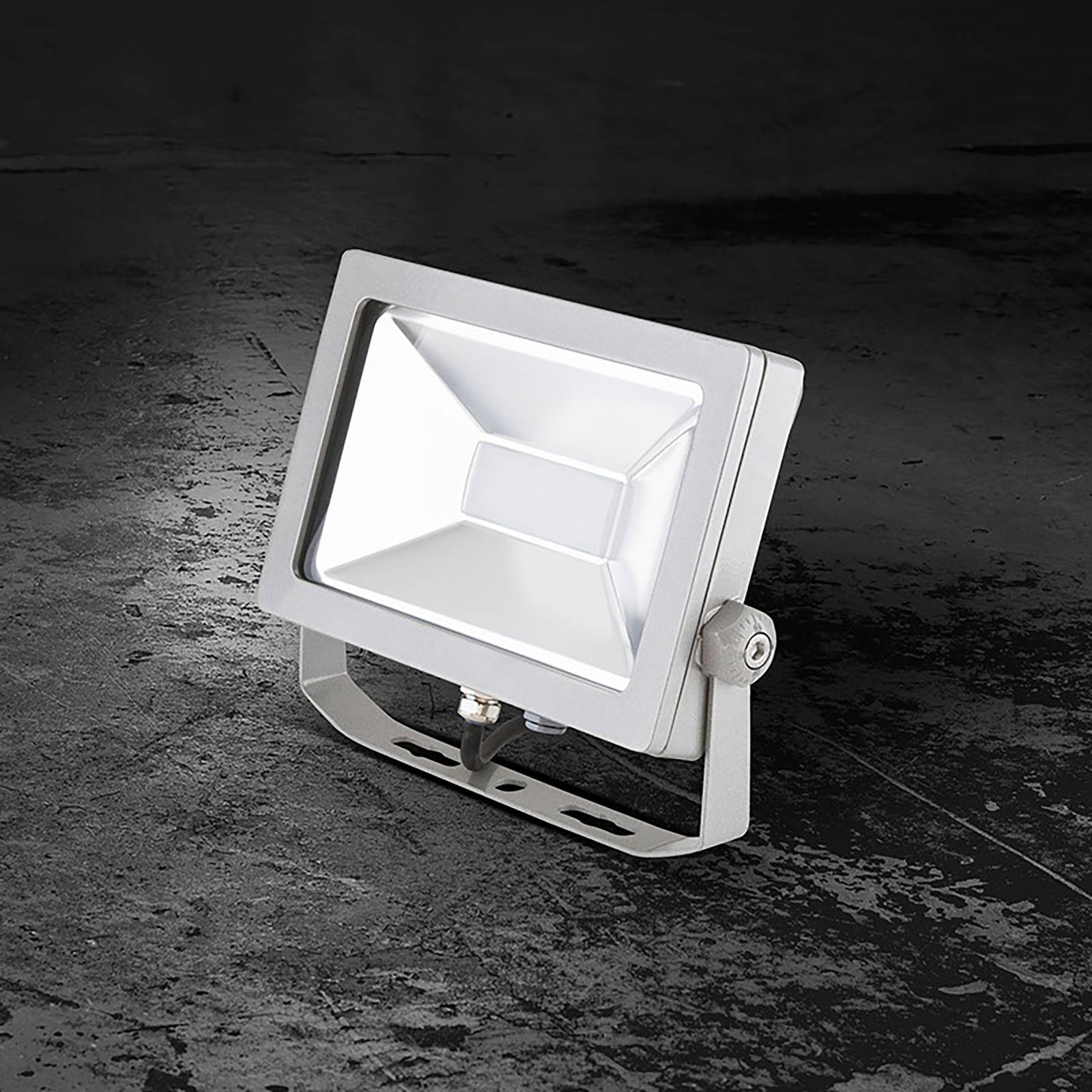 EVN LFA Außenstrahler silber Stecker 3.000K 30W EVN LFA Außenstrahler silber Stecker 3.000K 30W von EVN