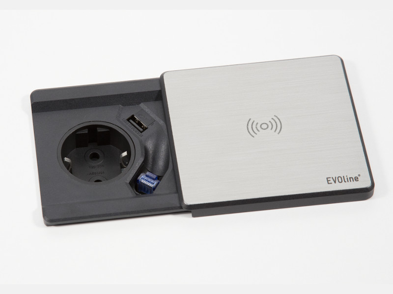 EVOline Square80 mit Qi-Ladefunktion mit CAT6 Patchkabel Edelstahl EVOline Square80 mit Qi-Ladefunktion mit CAT6 Patchkabel Edelstahl von EVOline