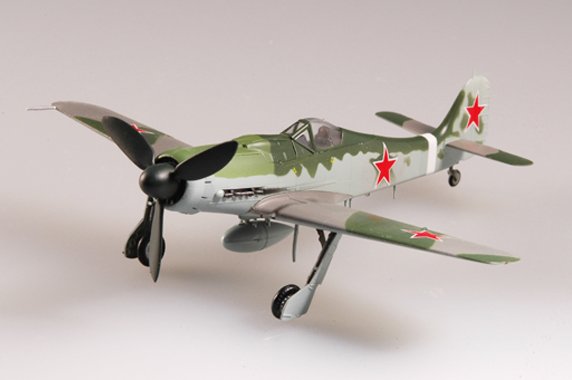 Focke-Wulf Fw 190 D-9 III. CCCP 1945 Focke-Wulf Fw 190 D-9 III. CCCP 1945 von Easy Model